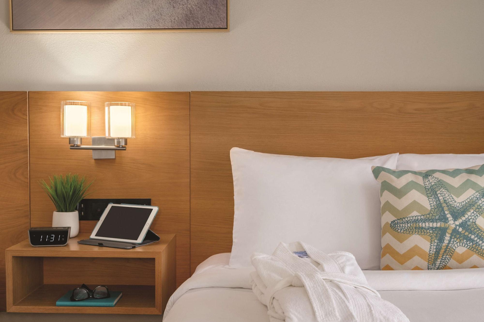 Radisson Beachfront Hotel - Panama City Beach Εξωτερικό φωτογραφία